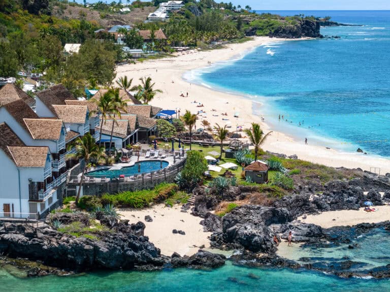 Beautiful coastal resort with pool, sandy beach, and ocean views in Le Boucan Canot.